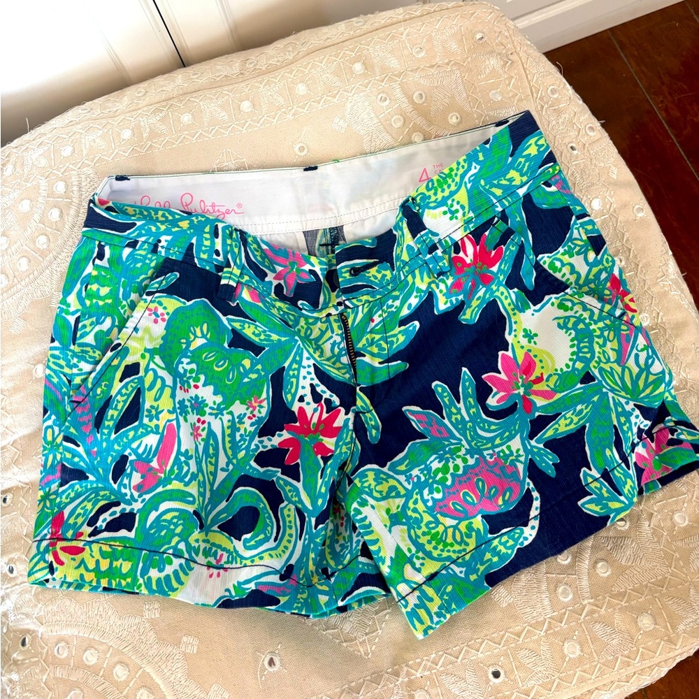 Lilly Pulitzer Floral Print Shorts Callahan size 4